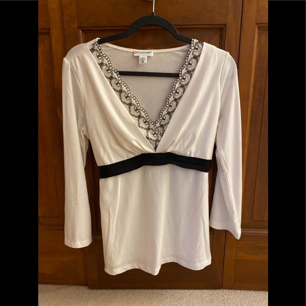 EUC. Motherhood Maternity Long Sleeve Blouse. Size M.